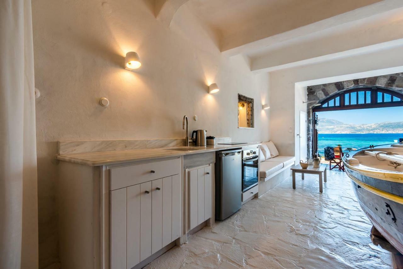 Neosikos Amazing Beach House In Milos Island Villa Klima  Екстериор снимка